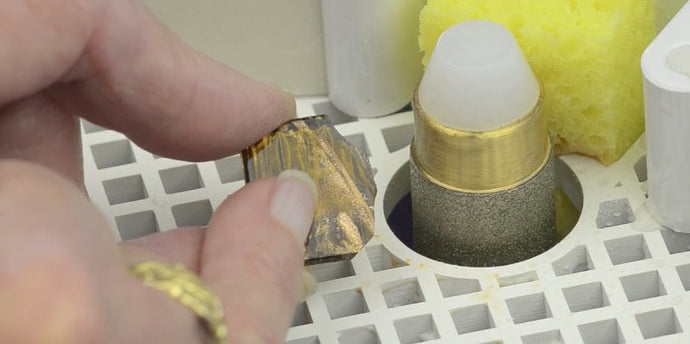 How to Use a Gryphette Grinder