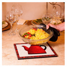 Load image into Gallery viewer, Trivet Small with cork
