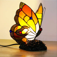 Load image into Gallery viewer, Nightlight Butterfly Tiffany Lamp in Glass
